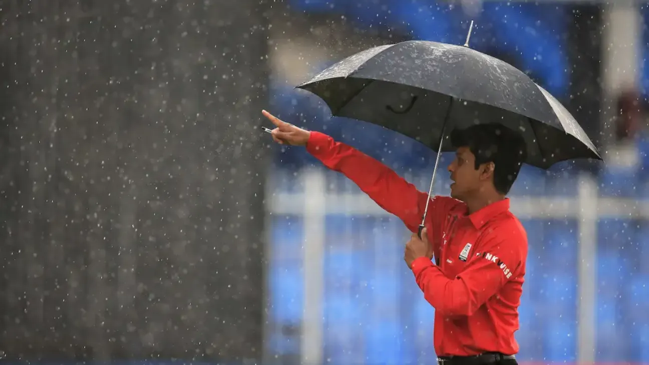 Bangladeshi Umpire Sharfuddoula Saikat Earns Praise for Precision in Elite Test Matches