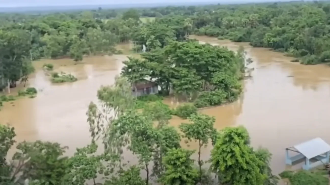 Floods Hit Feni Embankments Collapse, 35 Villages Submerged, Power Outages Reported