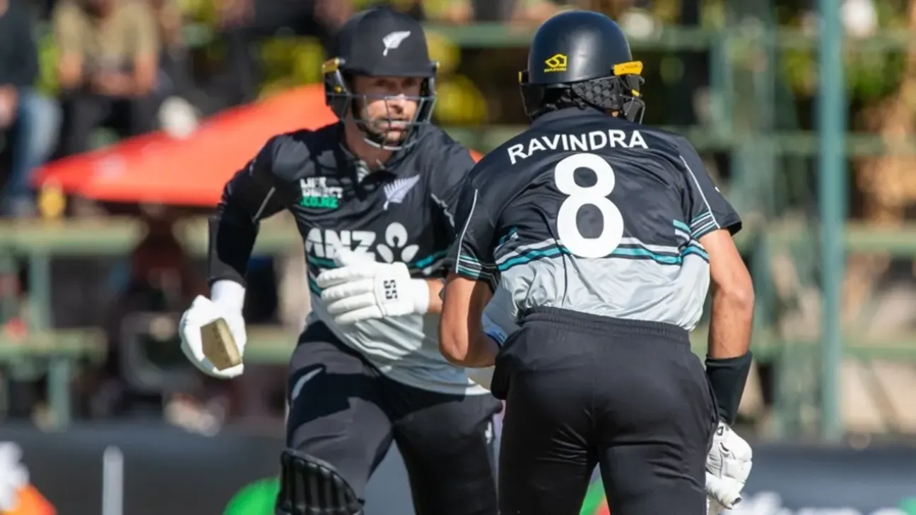 New Zealand Defeat Zimbabwe by Eight Wickets to Lead T20I Tri-Series