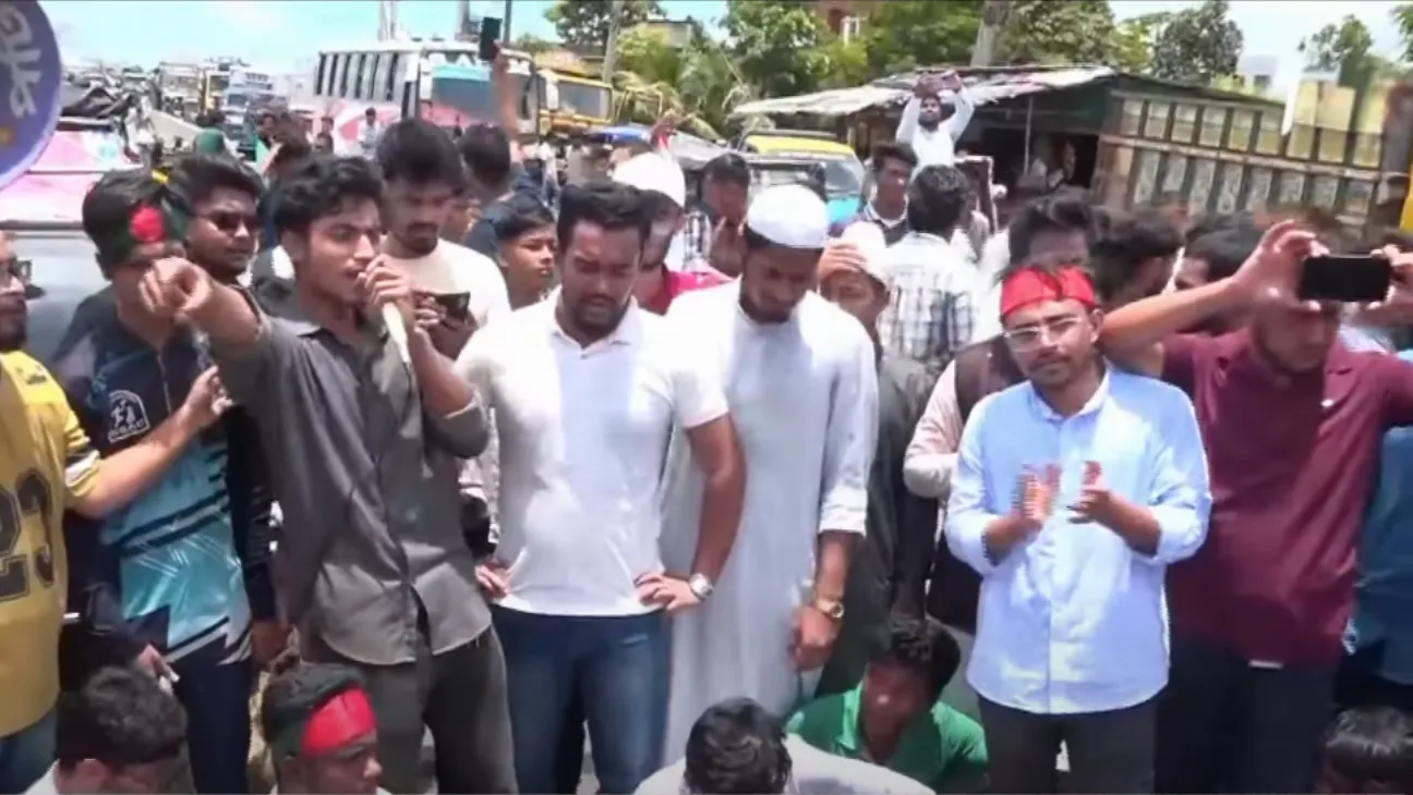 Patiya Blockade Lifted After Assurance of Police Action, Protesters Warn of Chattogram Shutdown