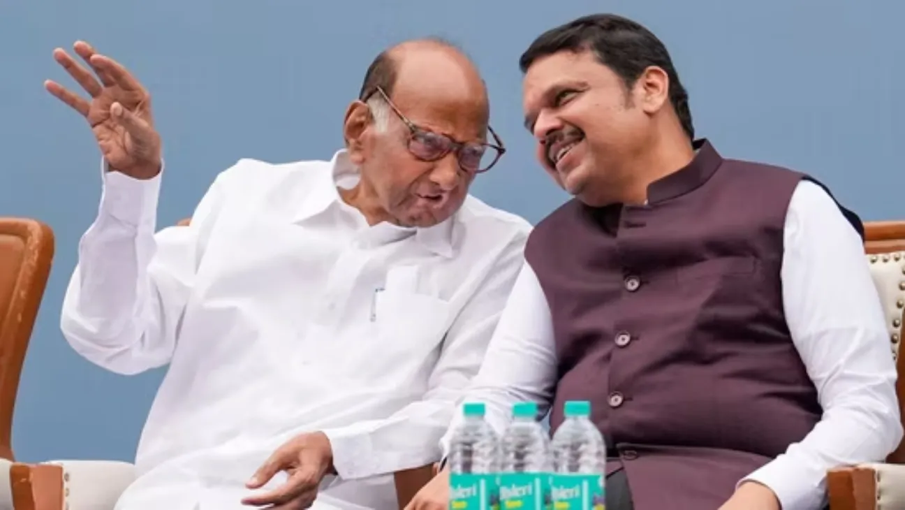 Sharad Pawar Praises Devendra Fadnavis in Birthday Tribute, Says “One Must Compliment His Achievements”