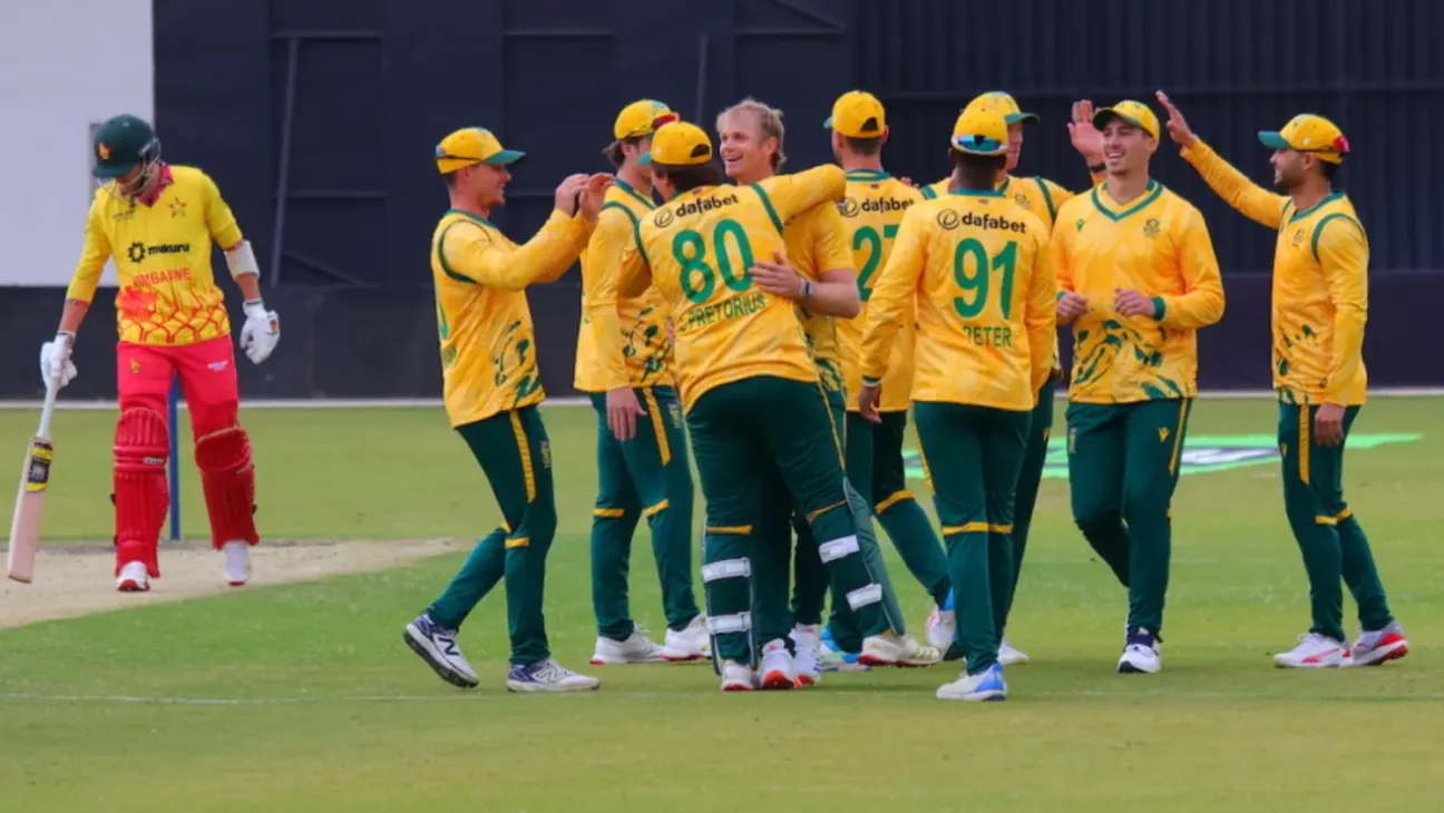 South Africa Secure Final Spot in T20I Tri-Series With Win Over Zimbabwe