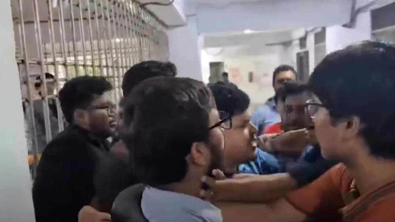 Teachers and Student Leaders Injured in Jagannath University Campus Clash
