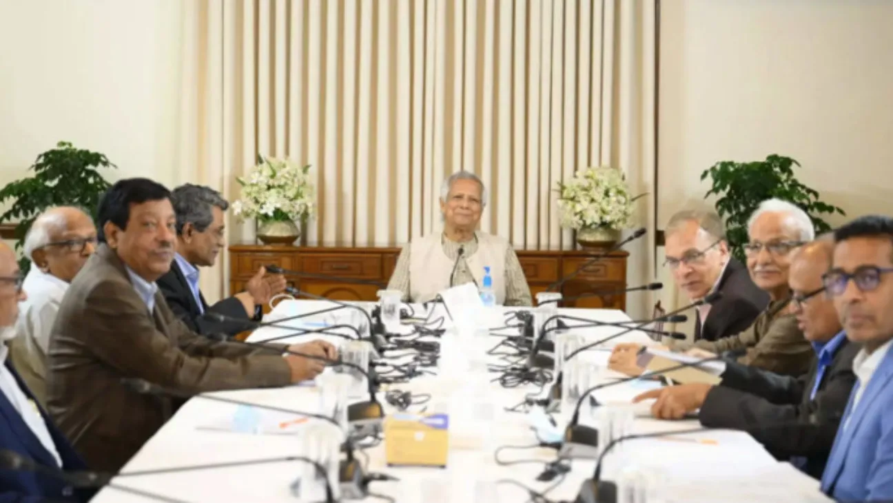 Yunus Calls for Transparency in Drafting of July Charter