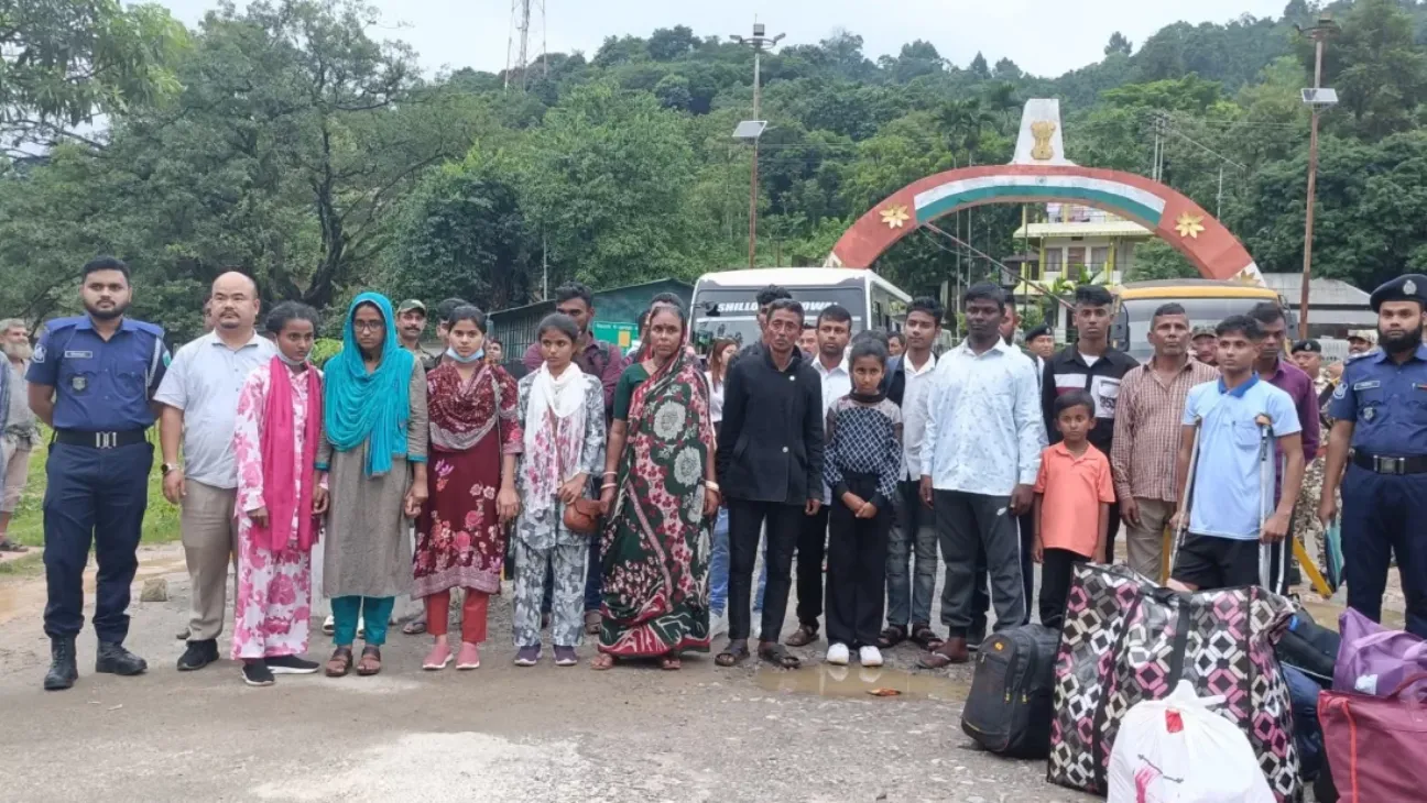 22 Bangladeshis Return Home After Serving Prison Sentences in India for Illegal Border Crossing