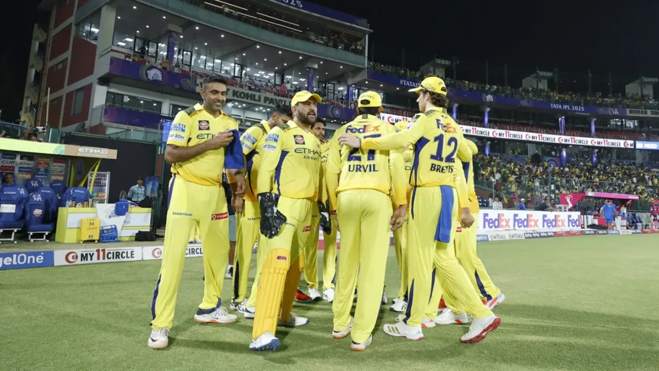 Dhoni Backs Gaikwad’s Return to Boost CSK Batting for IPL 2026