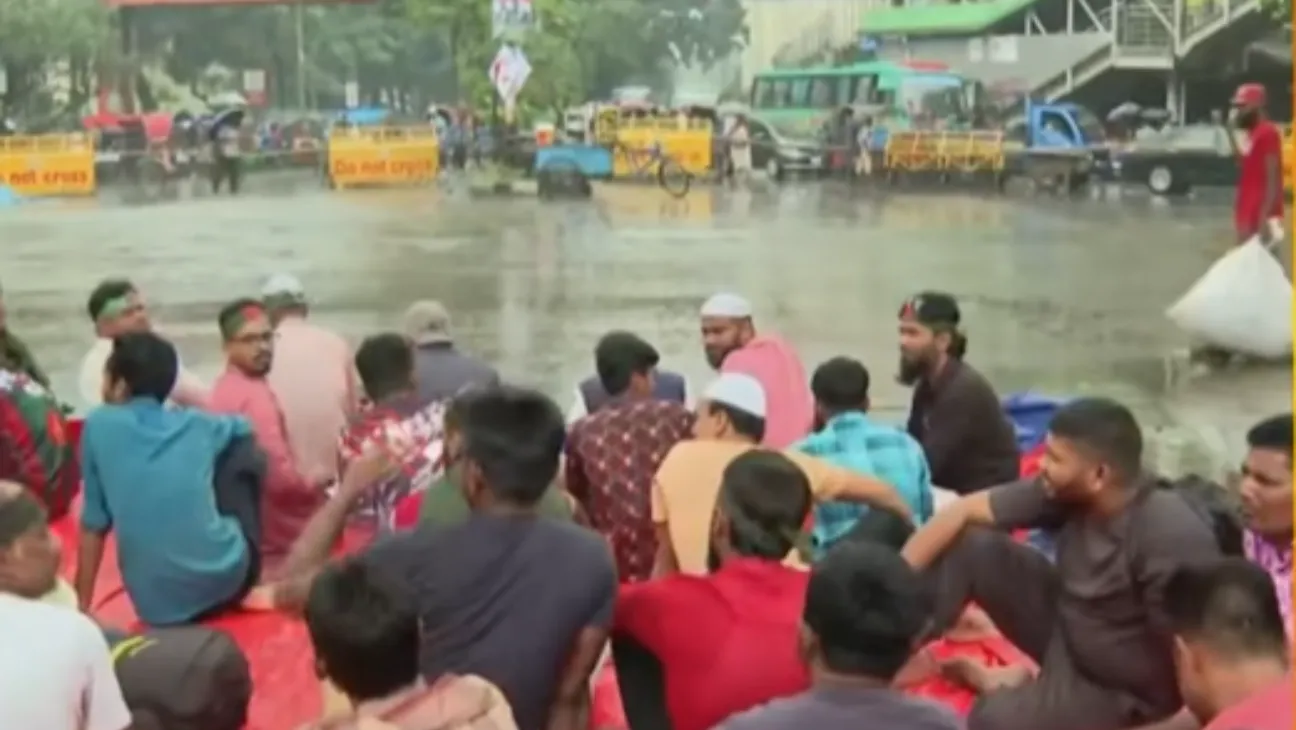 July Warriors Council Blocks Dhaka’s Shahbagh, Demanding Implementation of July Charter