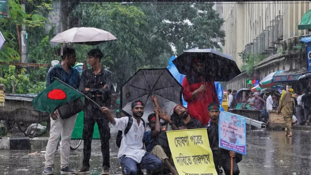 Protesters Block Shahbagh Demanding July Charter Be Made Constitutional